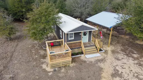 843 Deer Loop, Camden, AL 36726