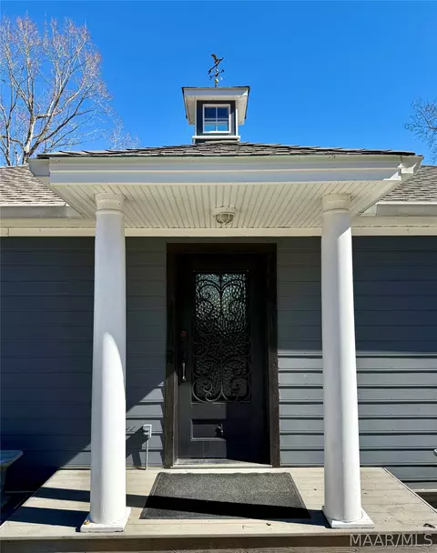 Exterior - 320 Tulip Dr, Equality, AL 36026 photo 7 of 9