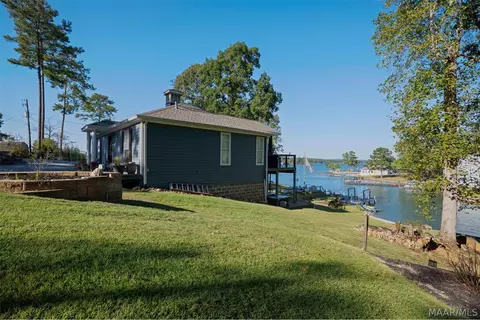 Exterior - 320 Tulip Dr, Equality, AL 36026 photo 5 of 9