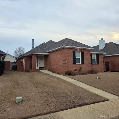 1712 Pebble Creek Dr, Prattville, AL 36066