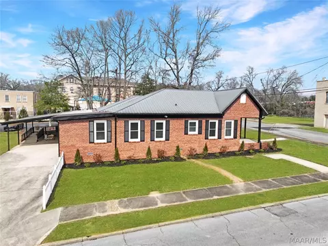 Exterior - 203 8th St, Clanton, AL 35045 photo 10 of 19