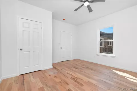 Bedroom - 203 8th St, Clanton, AL 35045 photo 2 of 2