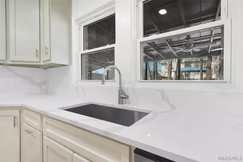 Kitchen - 203 8th St, Clanton, AL 35045 photo 4 of 5
