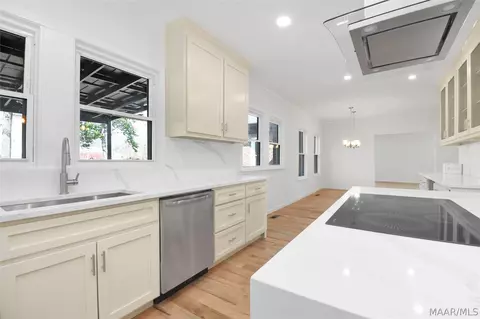 Other - 203 8th St, Clanton, AL 35045 photo 4 of 14
