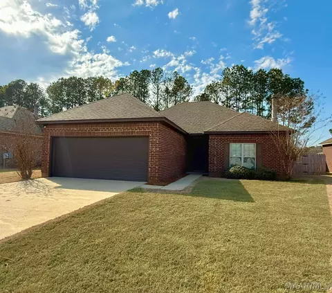 60 Hearth Haven Dr, Wetumpka, AL 36092