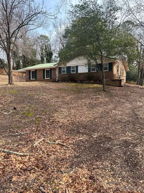 63 Pine Forest Dr, Wetumpka, AL 36093