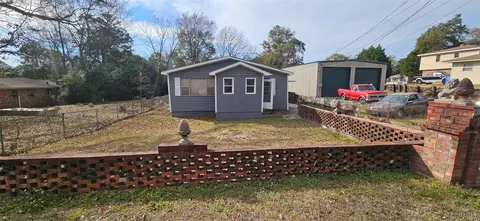 809 Bunche Ave, Prattville, AL 36067