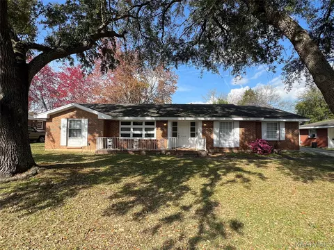 3243 N Colonial Dr, Montgomery, AL 36111