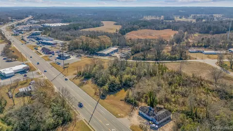 1209 7th St S, Clanton, AL 35045