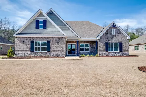 284 Abby Ln, Millbrook, AL 36054