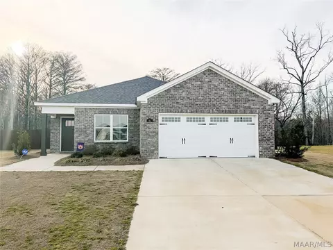 85 Ann James Dr, Millbrook, AL 36054
