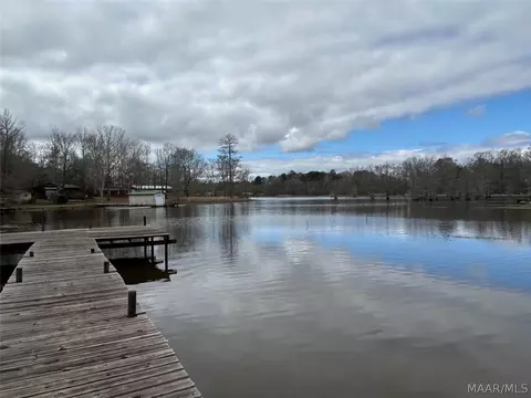 975 Beach Rd, Camden, AL 36726