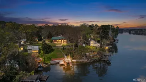 813 Lake Region Cir, Wetumpka, AL 36092