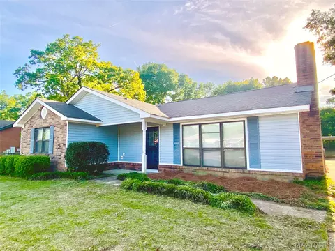 212 James St, Wetumpka, AL 36092