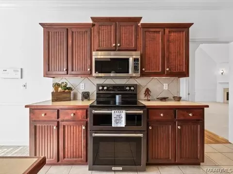 Kitchen - 20 Deer Trce, Clanton, AL 35045 photo 6 of 6