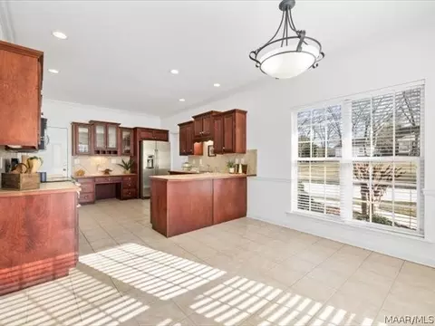 Kitchen - 20 Deer Trce, Clanton, AL 35045 photo 1 of 6