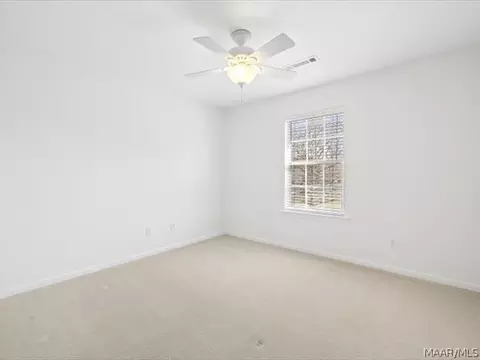 Bedroom - 20 Deer Trce, Clanton, AL 35045 photo 4 of 5