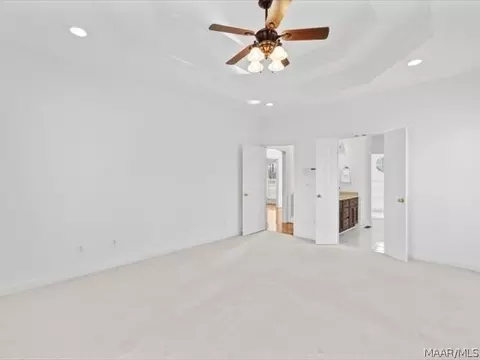 Bedroom - 20 Deer Trce, Clanton, AL 35045 photo 2 of 5
