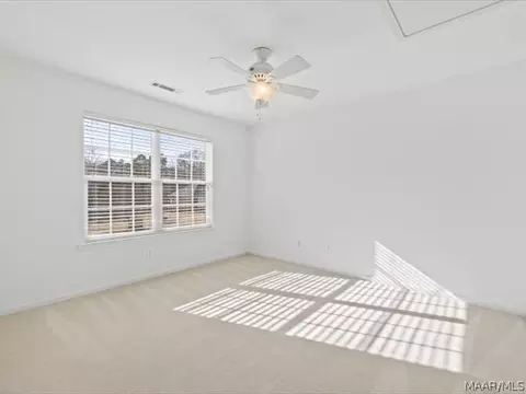 Bedroom - 20 Deer Trce, Clanton, AL 35045 photo 3 of 5
