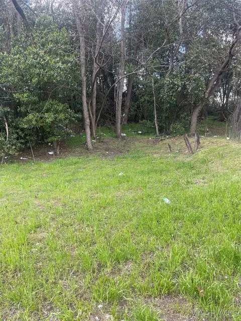 1430 Mobile Rd, Montgomery, AL 36108