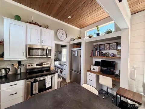Kitchen - 1514 Bethlehem Rd, Equality, AL 36026 photo 3 of 7