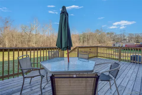 Exterior - 5860 Pineleaf Dr, Millbrook, AL 36054 photo 3 of 5