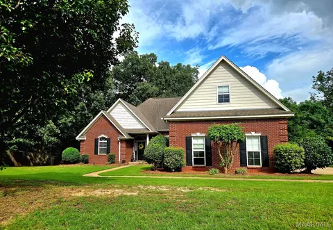 94 Sunnybrook Ct, Deatsville, AL 36022