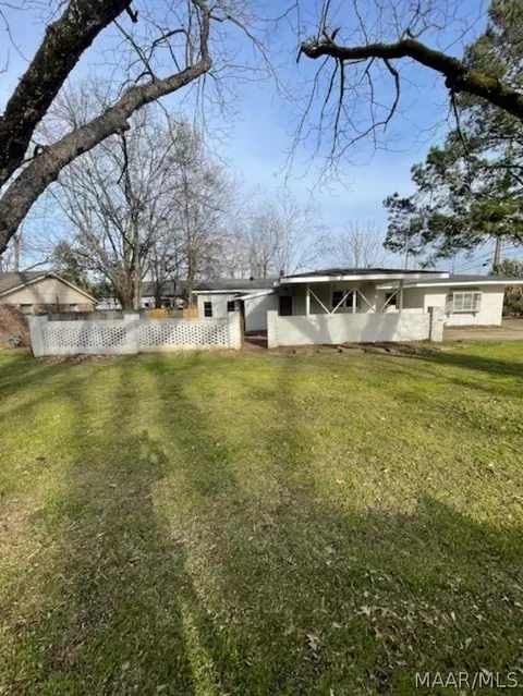 1855 Sylvan Dr, Montgomery, AL 36106