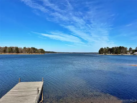 300 Point Rd, Eclectic, AL 36024