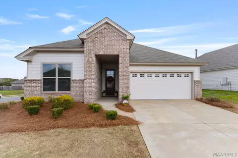229 Hedgefield Dr, Prattville, AL 36066