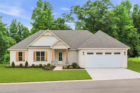 106 Della Dr, Wetumpka, AL 36093