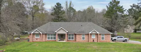 125 Asbury Ln, Deatsville, AL 36022