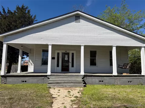 210 Chestnut Ave S, Demopolis, AL 36732