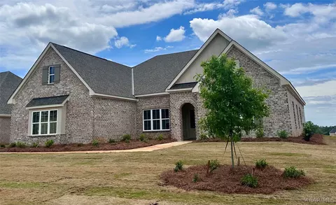 110 Clark St, Prattville, AL 36066