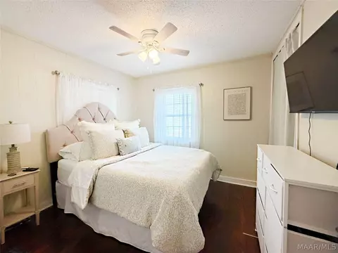 Bedroom - 30 Hill Dr, Eclectic, AL 36024 photo 1 of 2