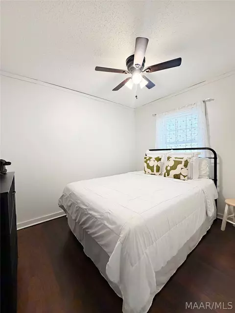 Bedroom - 30 Hill Dr, Eclectic, AL 36024 photo 2 of 2