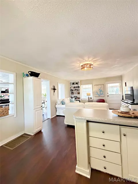 Kitchen - 30 Hill Dr, Eclectic, AL 36024 photo 2 of 3