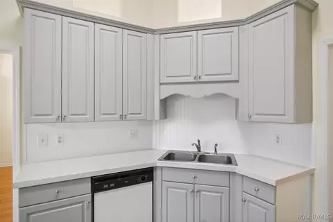Kitchen - 730 Ryefield Rd, Montgomery, AL 36117 photo 1 of 3