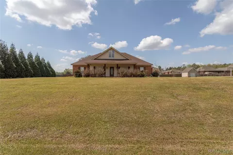 338 Meadowview Dr, Wetumpka, AL 36092