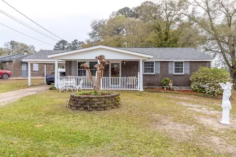 117 White Oak Ct, Prattville, AL 36067