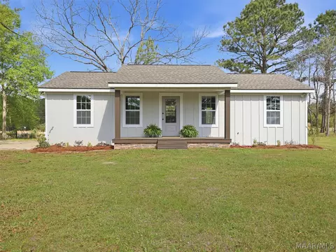 2396 Peake Rd, Ramer, AL 36069