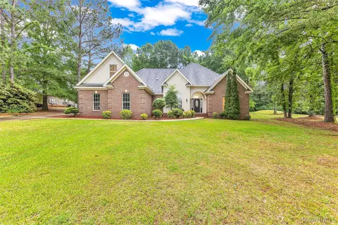 823 Merry Lake Dr, Pike Road, AL 36064