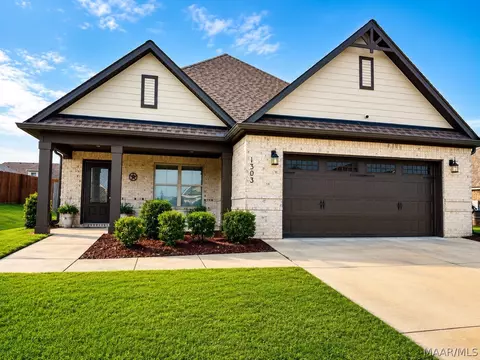 1303 Nina Dr, Prattville, AL 36066