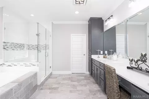 Bath - 3924 Turning Leaf Loop, Montgomery, AL 36116 photo 1 of 5