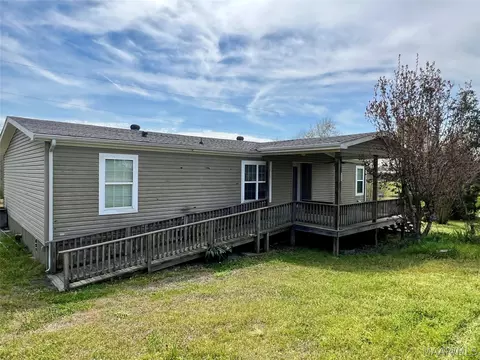 110 Auction Barn Rd, Eclectic, AL 36024