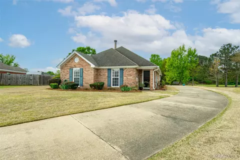 6804 Sandfield Dr, Montgomery, AL 36117