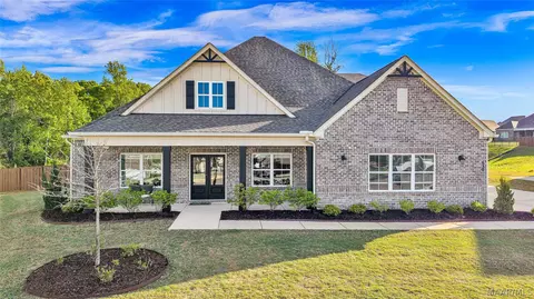 630 Garrett Dr, Prattville, AL 36066