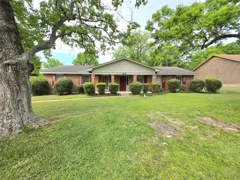 2018 Green Acres Dr, Montgomery, AL 36106