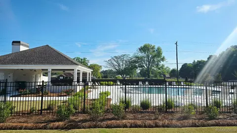 Exterior - 112 Kohn Dr, Millbrook, AL 36054 photo 7 of 8