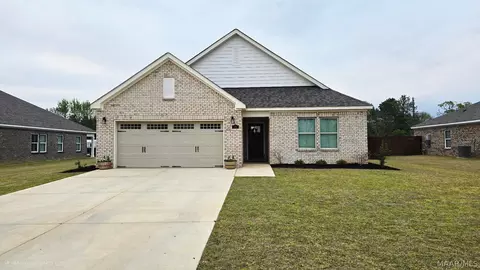 112 Kohn Dr, Millbrook, AL 36054